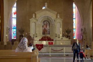 INTERIOR DE LA CATEDRAL DE SAN GREGORIO EL ILUMINADOR, YEREVÁN