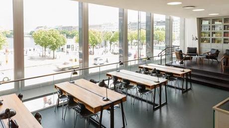 Oficina, aula o cafetería? Diseño retro en Alemania.