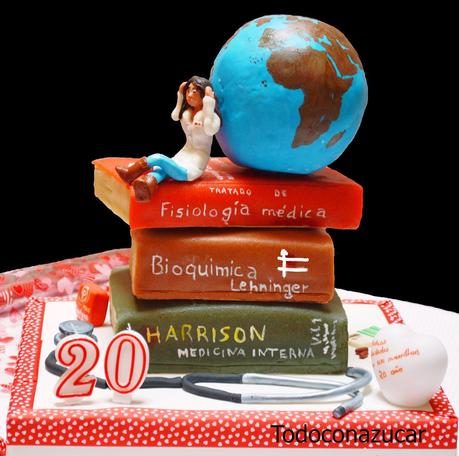 TARTA LIBROS DE MEDICINA DE MAZAPÁN
