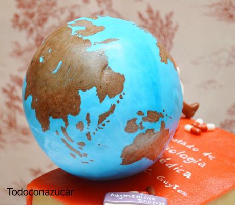 TARTA LIBROS DE MEDICINA DE MAZAPÁN