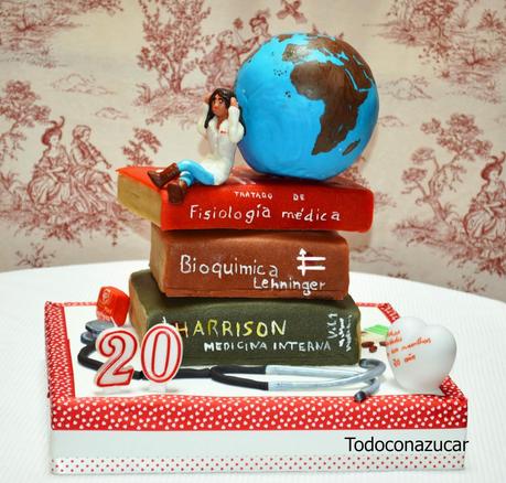 TARTA LIBROS DE MEDICINA DE MAZAPÁN