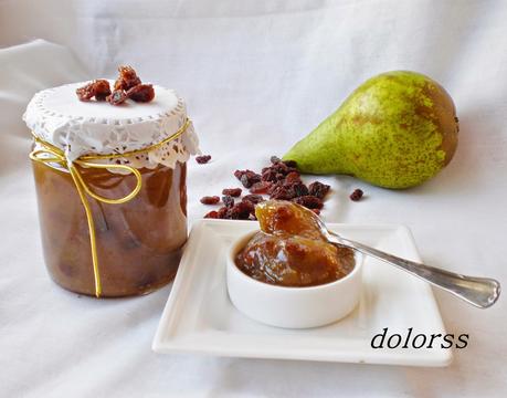 Compota de pera y pasas