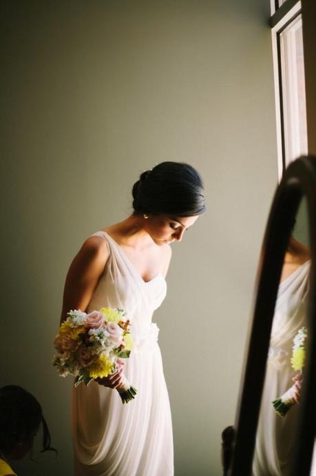 vestido de novia asimétrico