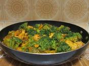 Brécol pollo curry