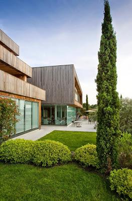 Hotel Moderno en Corcega