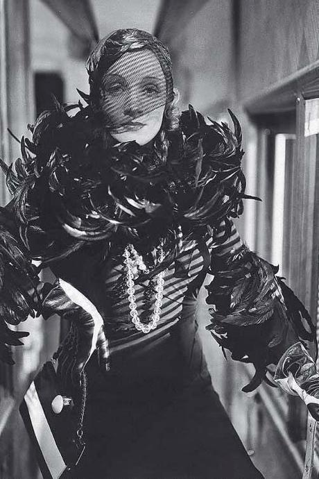 El fascinante mundo de Travis Banton