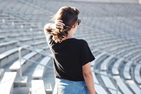 Manson_Gavriel_Tote_Bag-Black_Outfit-Vintage_Levis-Sneakers-Rose_Bowl_Flea_Market-43