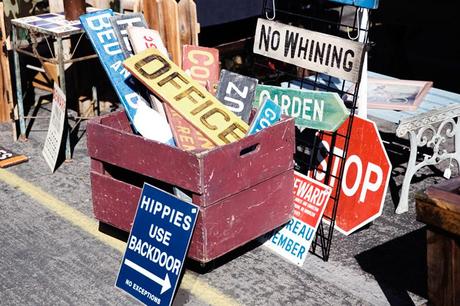 Manson_Gavriel_Tote_Bag-Black_Outfit-Vintage_Levis-Sneakers-Rose_Bowl_Flea_Market-71