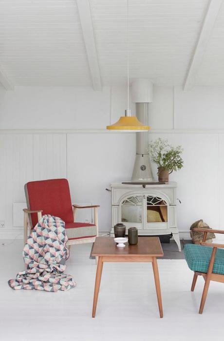 Decoracion austera. Espacios frios y solitarios al natural