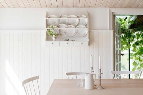 Decoracion austera. Espacios frios y solitarios al natural