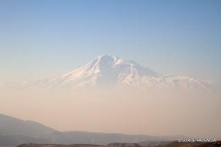 MONTE ARARAT VISTO DESDE CERCA DE GARNI