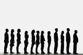 ¿QUÉ HACES MIENTRAS ESPERAS?