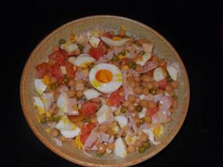 ENSALADA TEMPLADA DE GARBANZOS