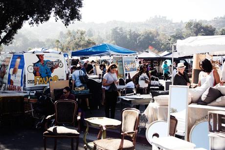 Manson_Gavriel_Tote_Bag-Black_Outfit-Vintage_Levis-Sneakers-Rose_Bowl_Flea_Market-79