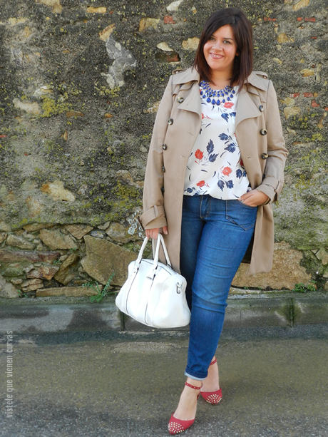 Curvy Trench & News