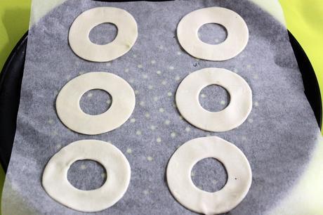 roscón de hojaldre relleno de nata discos formados