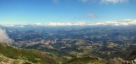 Pico Mirueño y Múa desde el Alto la Llama