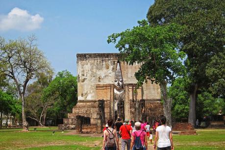 TEMPLOS DE SUKHOTHAI  (TAILANDIA DÍA 6 )