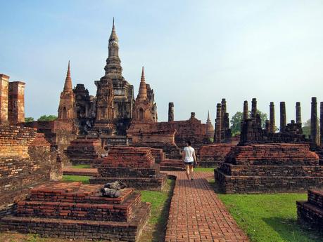 TEMPLOS DE SUKHOTHAI  (TAILANDIA DÍA 6 )