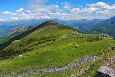 Circular en torno al Siegalavá y Tapinón (intento fallido al Fariñentu)
