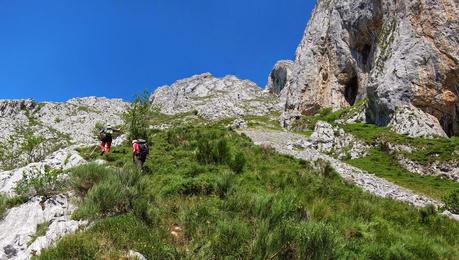 PICO LA SIELLA POR LA CANAL DEL BOTORRU O LA FAYA