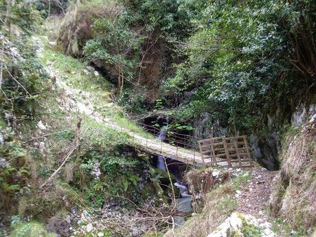 PUENTE LA VIDRE - CUETO LAS VACAS - CUETO CARRASPION Y FOZ DEL RUBÓ  (PARTE 2)