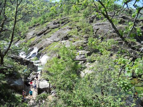 IV CARRERA GARGANTA DE LOS INFIERNOS. JERTE. ABRIL 2014. Crónica de me asomé al Olimpo de los Dioses del Ultrafondo y acabé sintiéndome como Dante en su Divina Comedia.