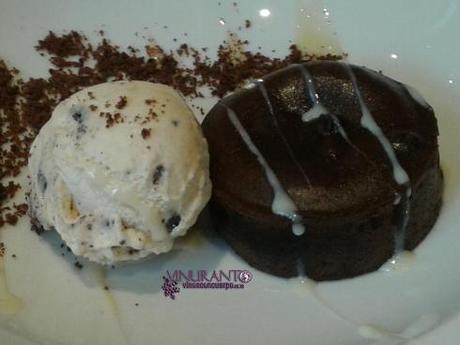 Coulant de chocolate con helado
