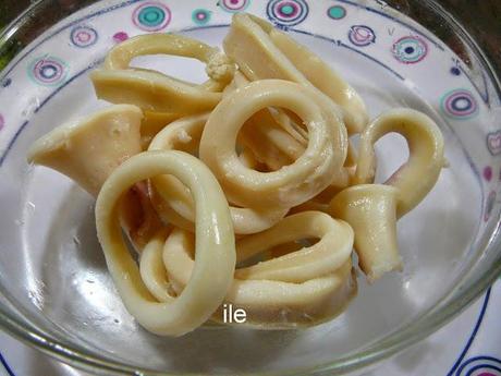 Ensalada de calamares con ajo y perejil