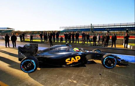 McLAREN HONDA HA DEBUTADO NUEVAMENTE EN SILVERSTONE