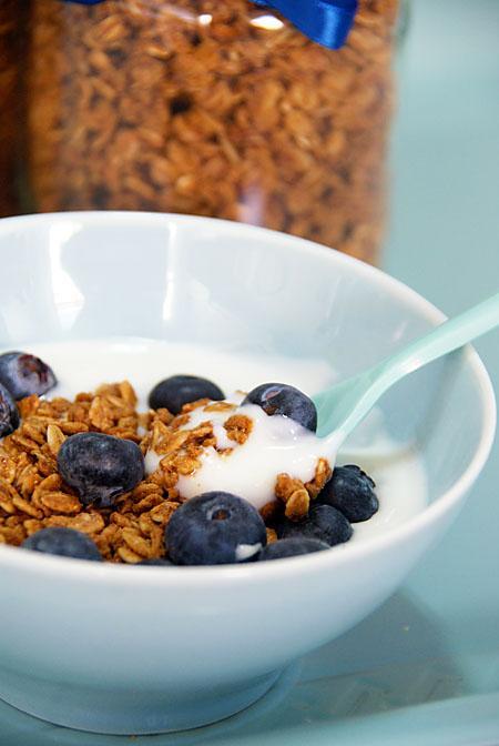 Granola con Jarabe de Arce y Mantequilla de Cacahuete