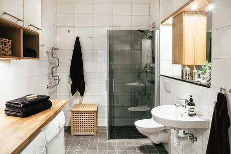 Ideas para pequeños baños en blanco. Ideas para pequeños baños en blanco.