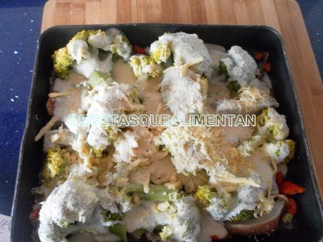 BRÓLOLI AL HORNO CON BECHAMEL Y QUESO
