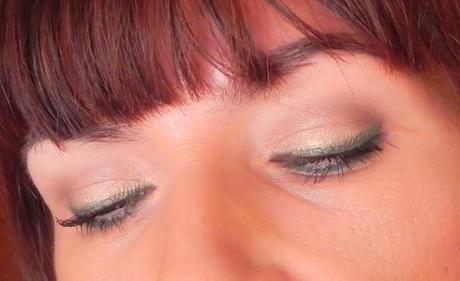 Verde militar y rojo (Look, outfit y manicura)