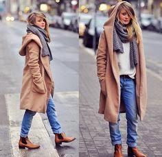 STREET STYLE INSPIRATION; LONG LONG COATS.-