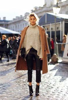 STREET STYLE INSPIRATION; LONG LONG COATS.-