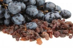 Propiedades de la uva pasa uvas-negras-pasas