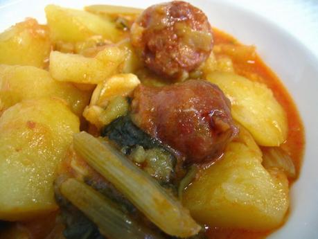 PATATAS CON CHORIZO Y ACELGAS