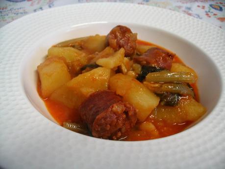 PATATAS CON CHORIZO Y ACELGAS