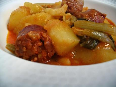 PATATAS CON CHORIZO Y ACELGAS