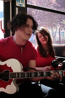 The White Stripes - Dead Leaves And The Dirty Ground (2001)