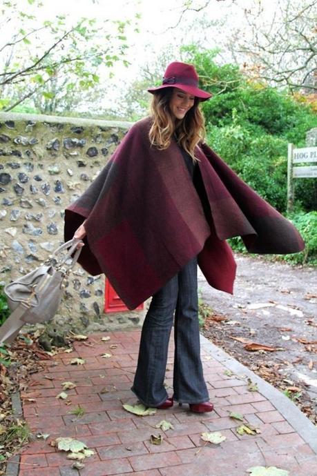 CAPES, THE MUST HAVE OUTWEAR