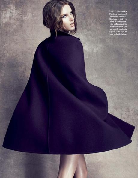 CAPES, THE MUST HAVE OUTWEAR