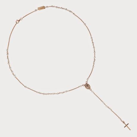 Joyas con estética de rosario