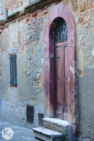 Mi obsesión por las ventanas/ My window obsession Door in Penzia #Tuscany