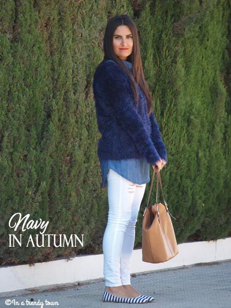 OUTFIT NAVY IN AUTUMN