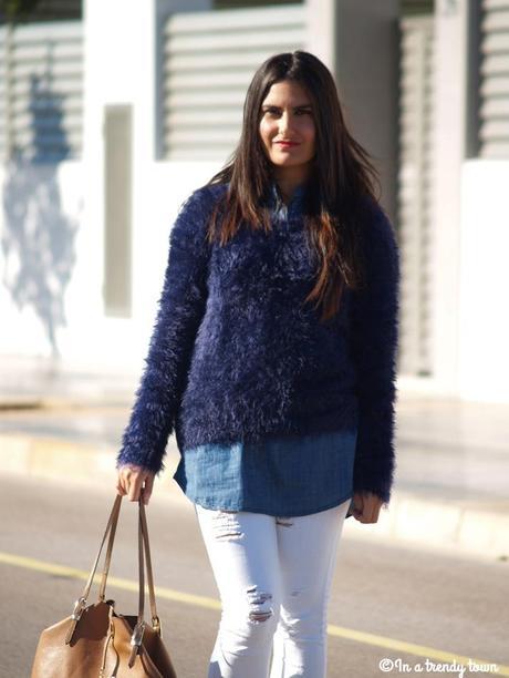 OUTFIT NAVY IN AUTUMN