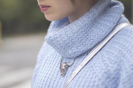 BLUE TURTLENECK SWEATER IMG_1992