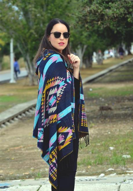 Outfit | Ethnic cape