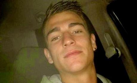Jugador de 21 años, muere durante un partido de fútbol en Zaragoza